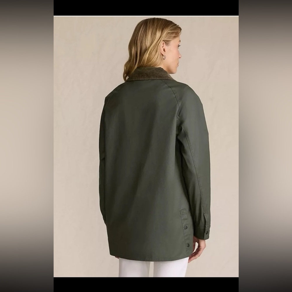 Land’s End Women's Waxed Cotton Utility Barn Coat in Country Green 
size Medium - Picture 4 of 12